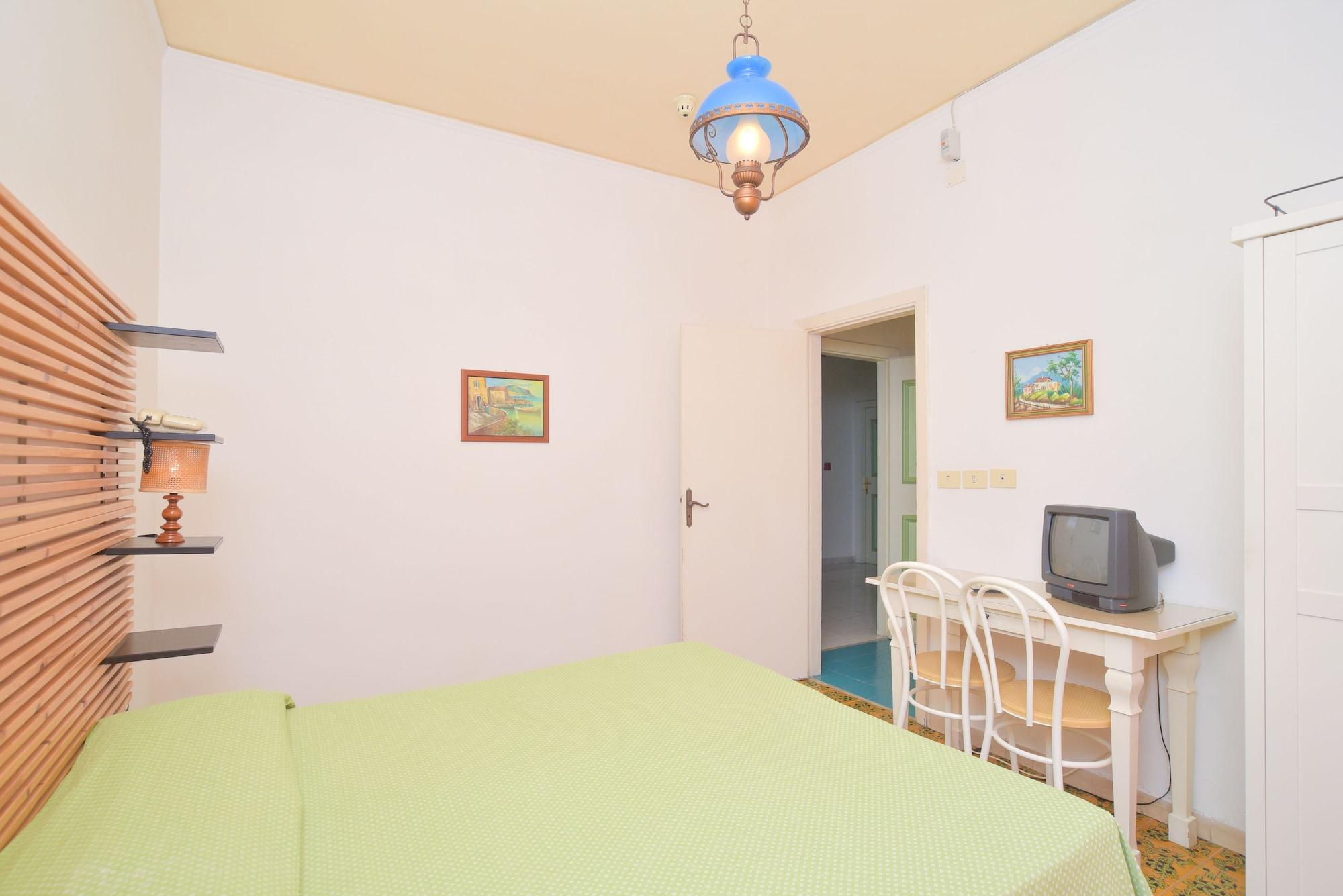 Charme Hotel La Villa Tina อีสเกีย ภายนอก รูปภาพ