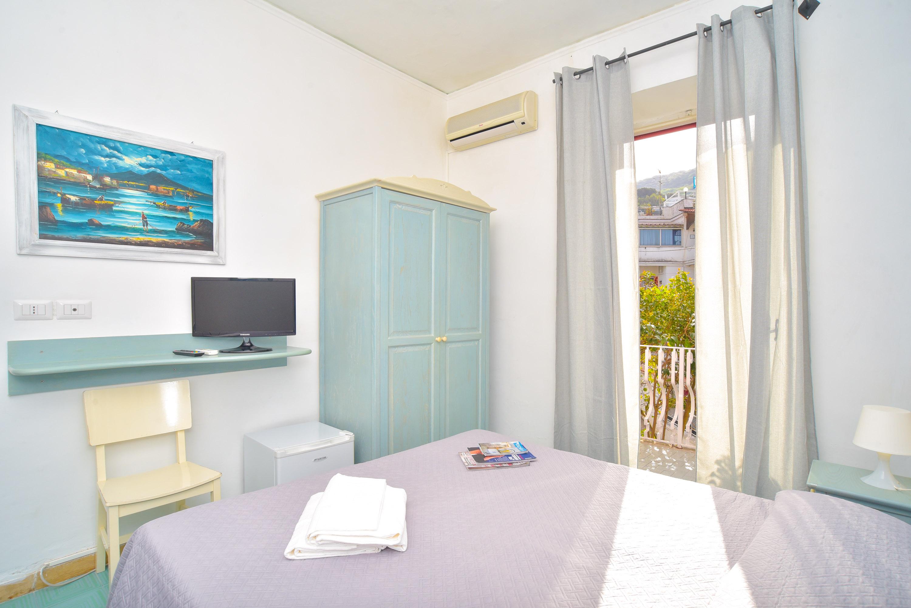 Charme Hotel La Villa Tina อีสเกีย ภายนอก รูปภาพ