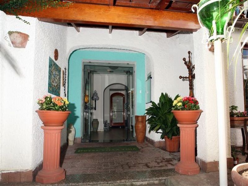 Charme Hotel La Villa Tina อีสเกีย ภายนอก รูปภาพ