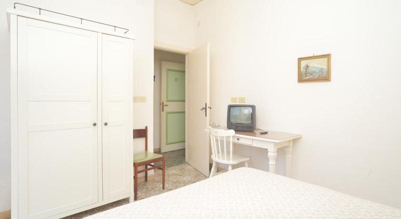 Charme Hotel La Villa Tina อีสเกีย ภายนอก รูปภาพ